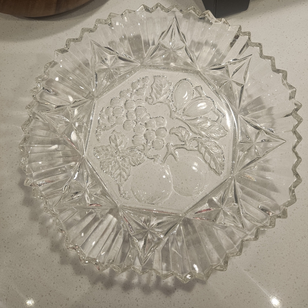 Vintage 40s / 50s Federal Glass Pioneer Fruit Intaglio Patterned Serving Bowl